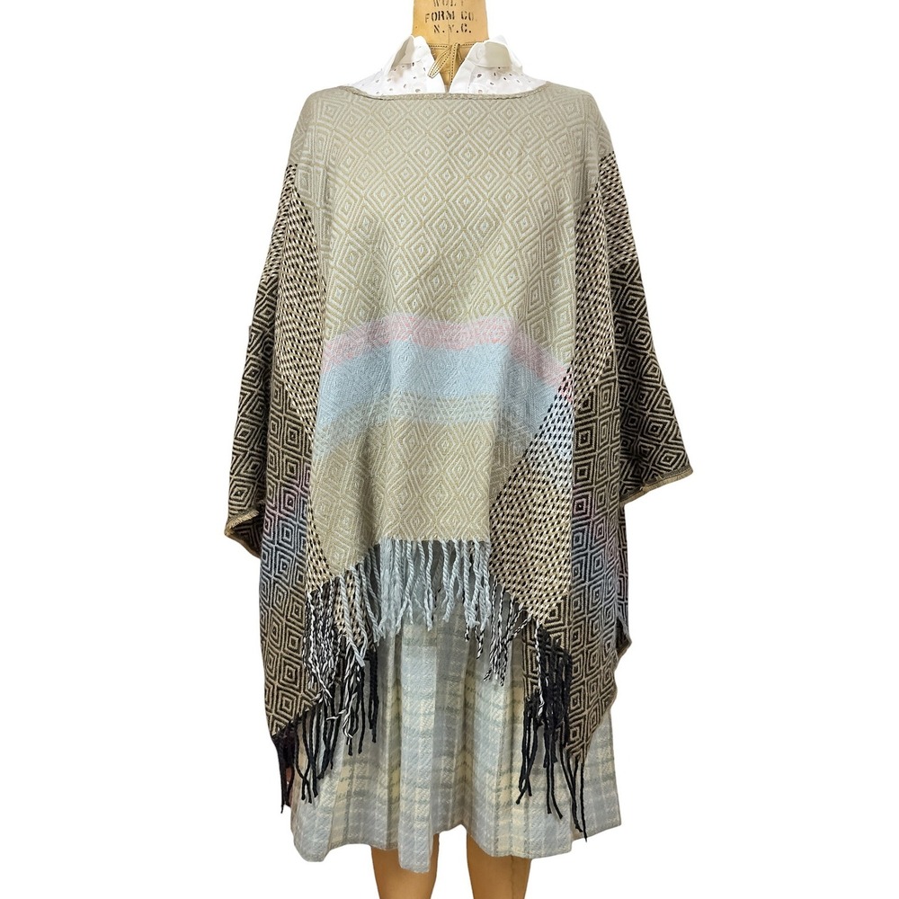Vintage Tan Geometric Woven Fringe Poncho Pullover Southwestern Boho Size OS
